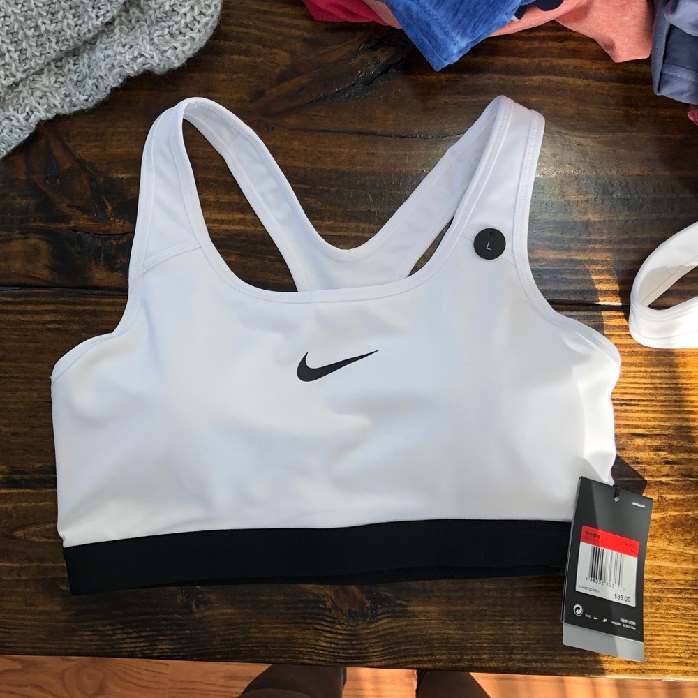 Sports bra